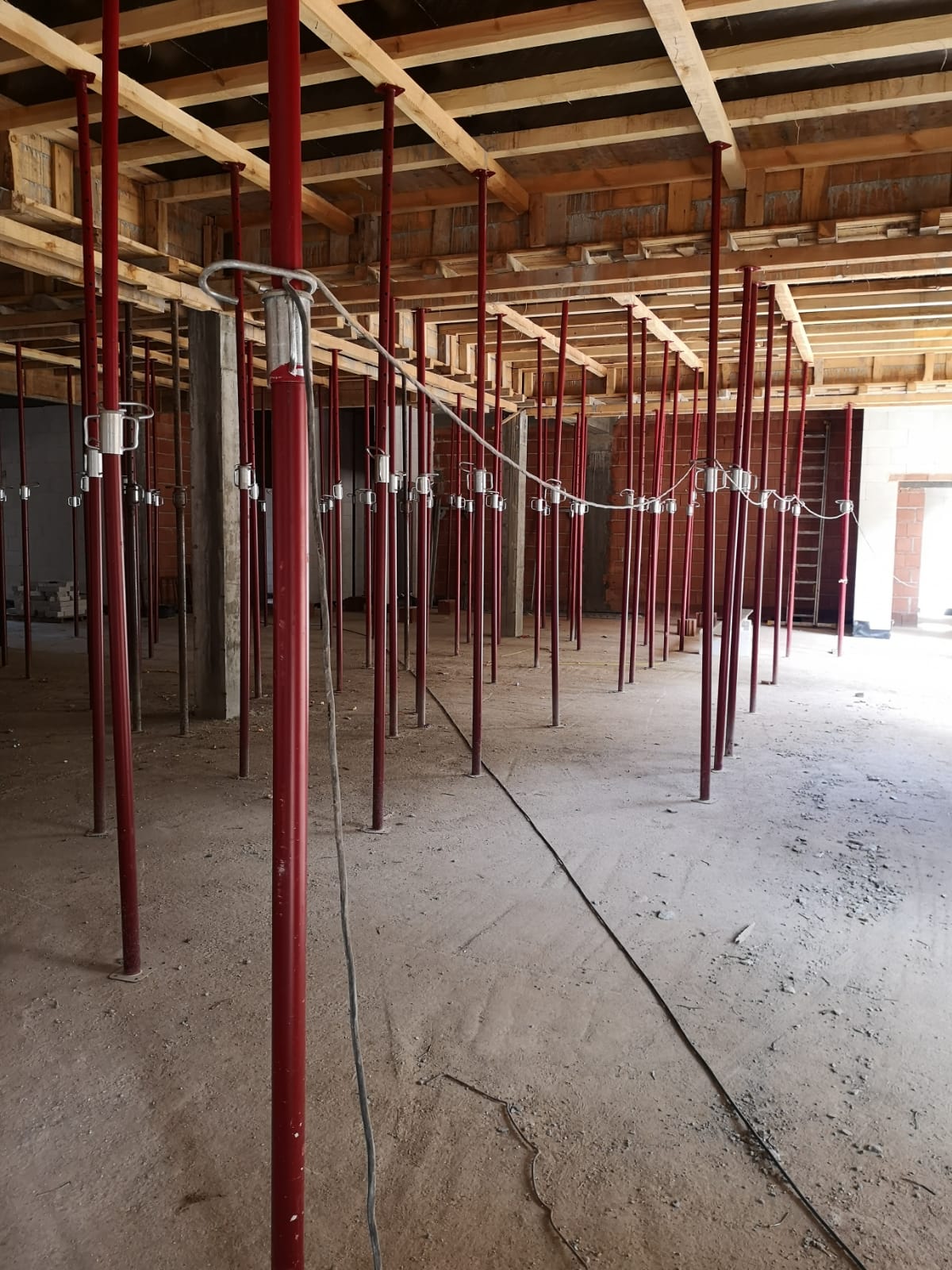 Dom weselny, architektura, projekt w ralizacji