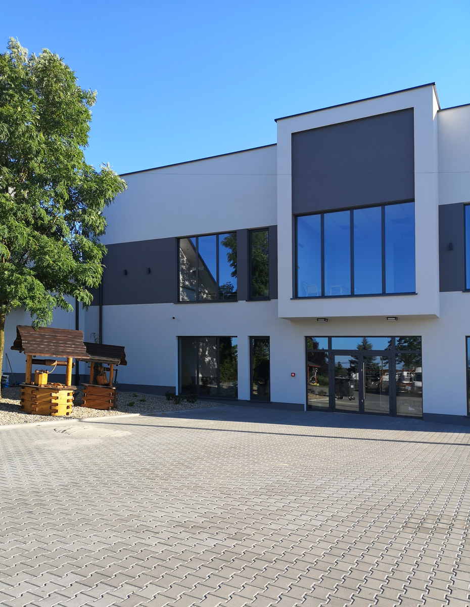 Budynek biurowo-magazynowy Ładna k/Tarnowa 2020.