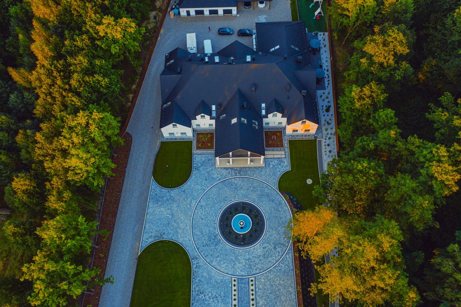 Projekt architektoniczny. Dom weselny. Szarwark 2019.