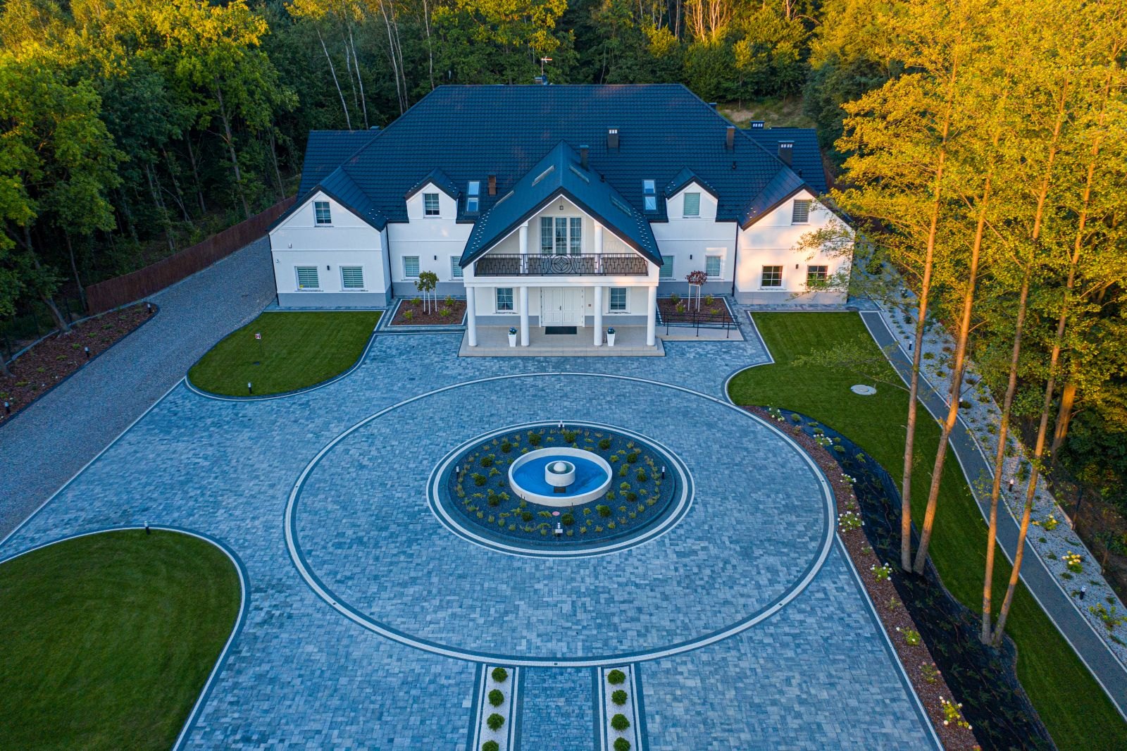 Projekt architektoniczny. Dom weselny. Szarwark 2019.